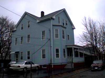 99 Alverson Ave in Providence, RI - Foto de edificio