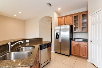 2906 Copper Heigt Ct in Valrico, FL - Foto de edificio - Building Photo