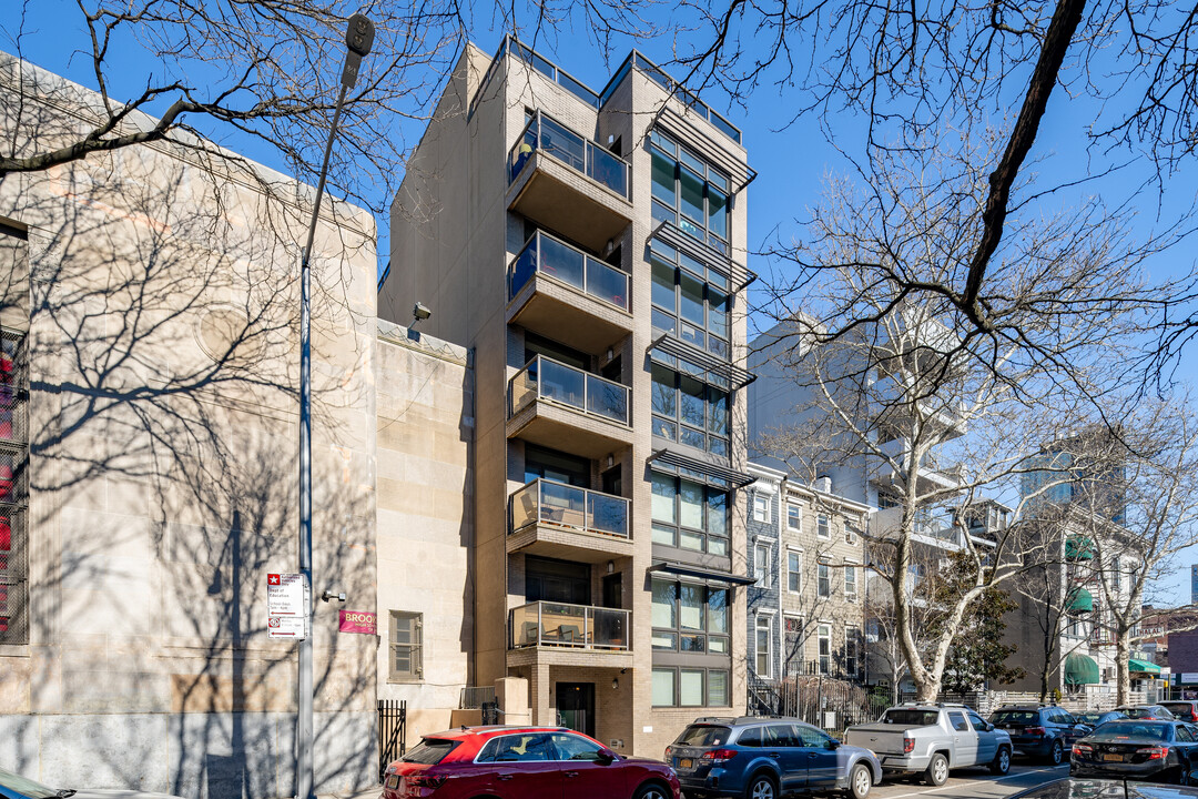 Green on Dean in Brooklyn, NY - Building Photo