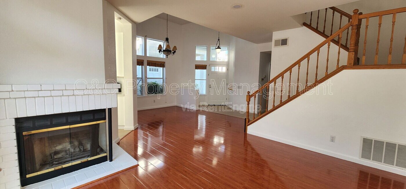 5435 Quebec Common in Fremont, CA - Building Photo