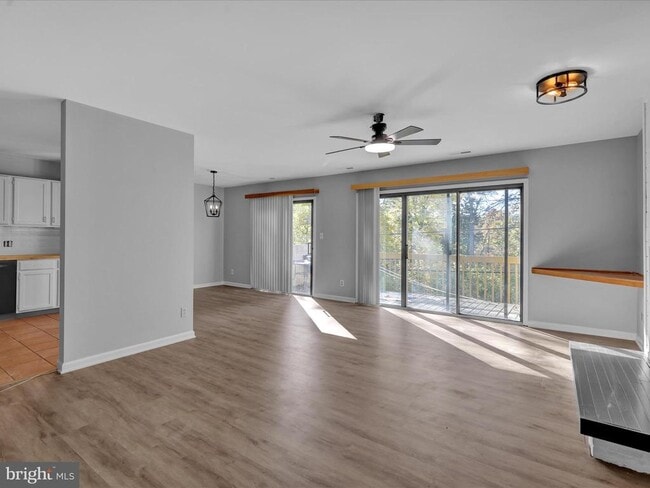 10 Pine Woods Ct in Reading, PA - Building Photo - Building Photo