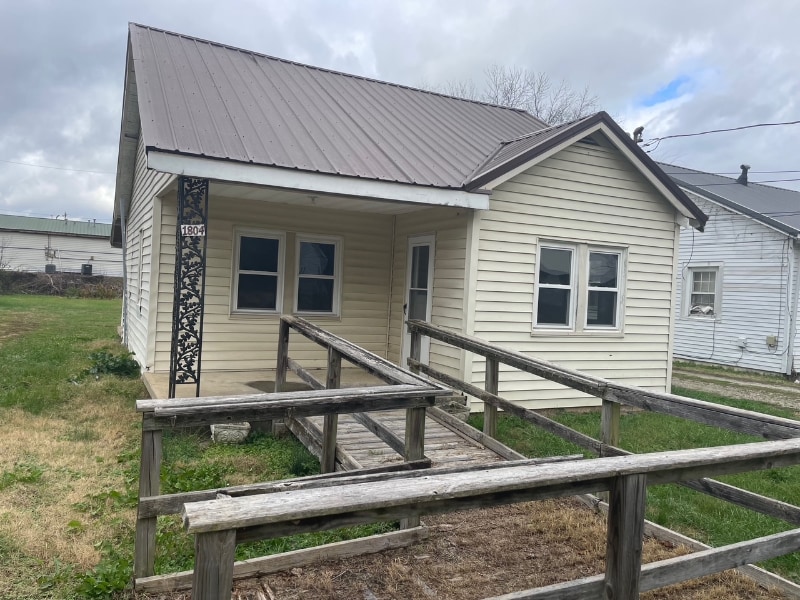 1804 Bailey St in Columbia, TN - Building Photo