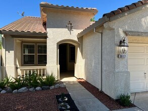 3917 Dragoo Park Dr in Modesto, CA - Building Photo - Building Photo