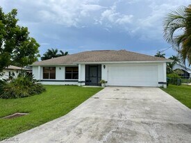 5367 Coral Ave in Cape Coral, FL - Building Photo