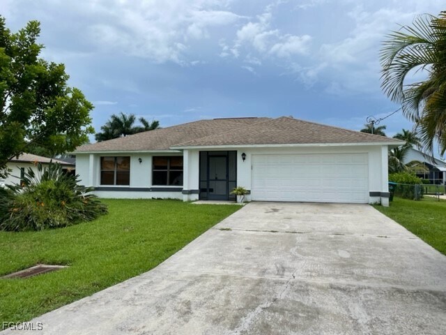 5367 Coral Ave in Cape Coral, FL - Foto de edificio
