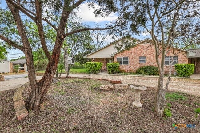 1511 Ranch Rd 12 in San Marcos, TX - Building Photo - Building Photo