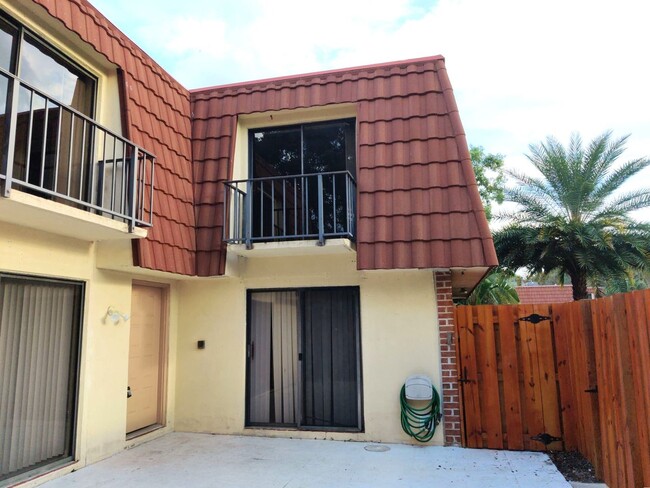 3319 Spanish Wells Dr in Delray Beach, FL - Building Photo - Building Photo