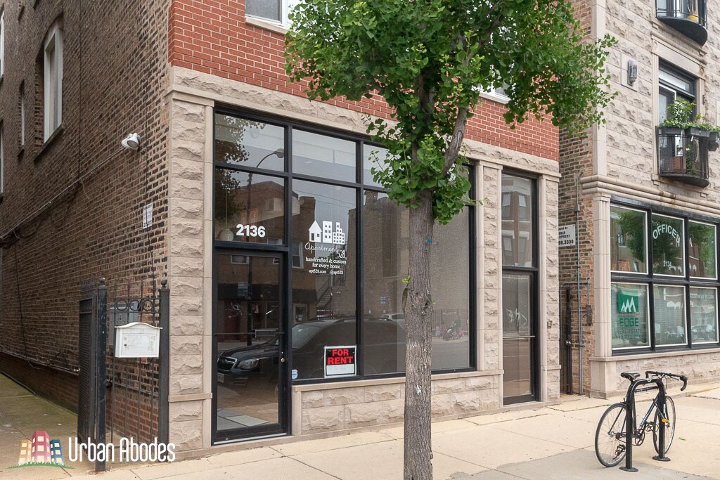 2136 W Chicago Ave, Unit A07C in Chicago, IL - Building Photo