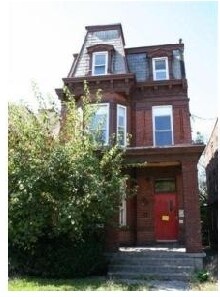 939 Chateau Ave in Cincinnati, OH - Foto de edificio