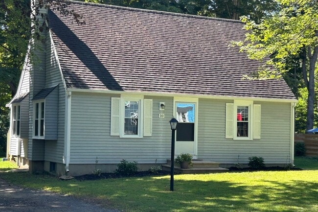 property at 10 Falls River Cir