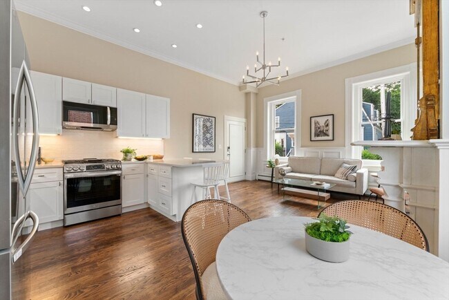 property at 85 Regent St