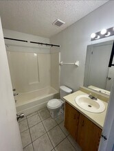 1828 S Clyde Morris Blvd in Daytona Beach, FL - Building Photo - Building Photo