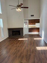 2010A Inglis Way in Roseville, CA - Building Photo - Building Photo