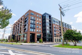 3305 South Blvd, Unit B3 in Charlotte, NC - Building Photo - Building Photo