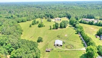 333 GA-11 in Monroe, GA - Building Photo