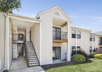 Boulder Pointe Apartments in Middletown, NY - Building Photo - Building Photo