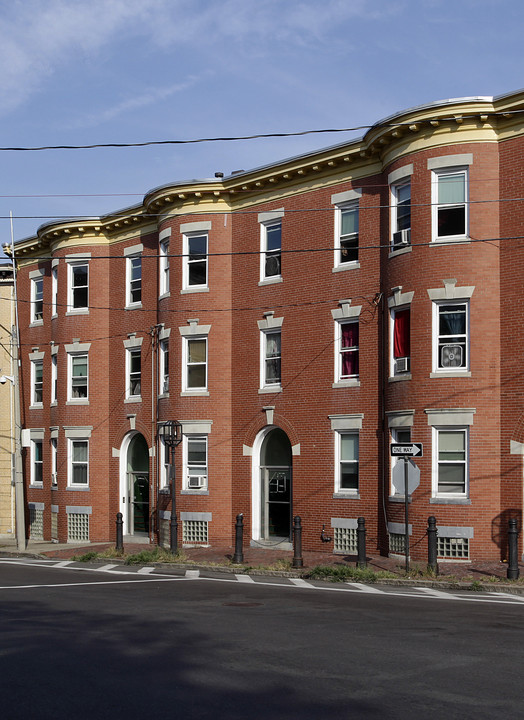 156-160 Park St in Chelsea, MA - Foto de edificio