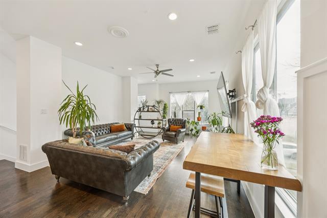 property at 3002 Zenia Dr