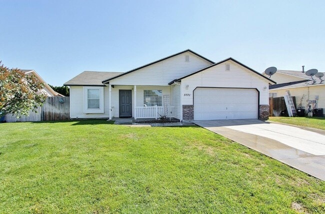 property at 3721 Pierre Ave