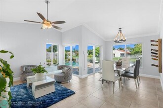 13751 Newport Manor in Davie, FL - Building Photo - Building Photo