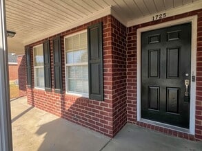 1725 Tamarind Way in Augusta, GA - Foto de edificio - Building Photo