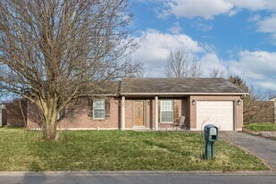 120 Hodge St in Charlestown, IN - Building Photo