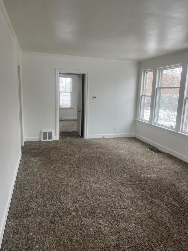 488 W Muskegon Ave in Muskegon, MI - Foto de edificio - Building Photo