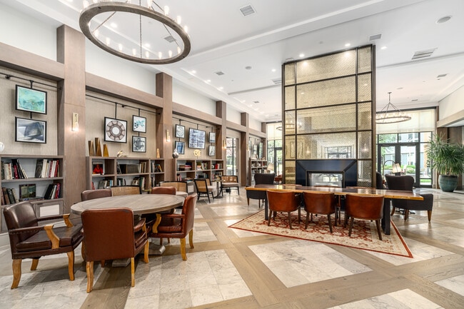 Canvas Valley Forge 55+