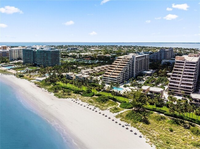 151 Crandon Blvd in Key Biscayne, FL - Building Photo - Building Photo