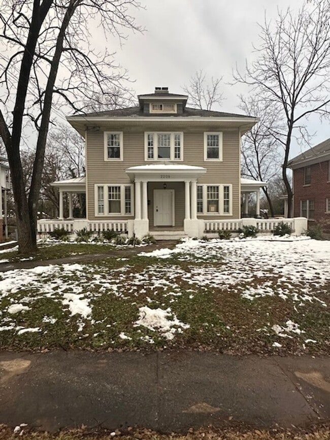 property at 2209 Rivermont Ave