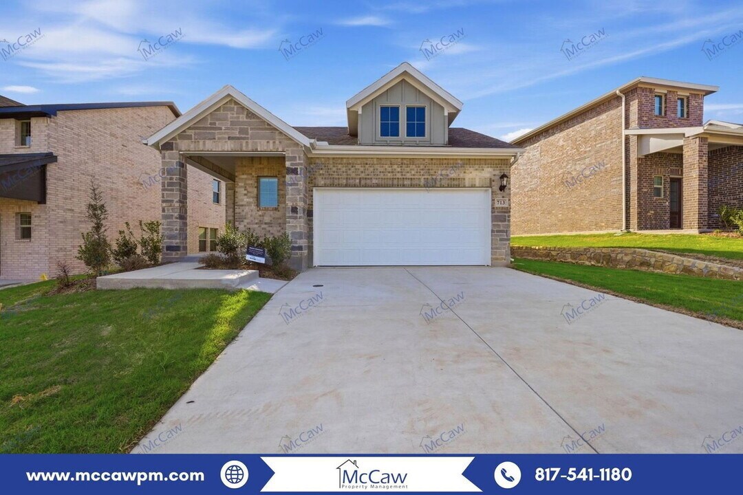 713 Leavenworth Dr in McKinney, TX - Building Photo