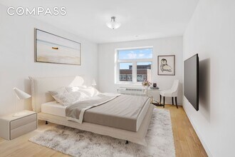 26-20 14th Pl in Queens, NY - Building Photo - Building Photo