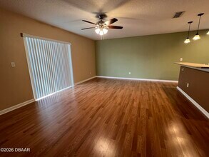 5318 Cordgrass Bend Ln in Port Orange, FL - Foto de edificio - Building Photo
