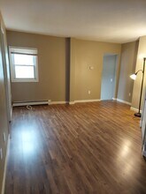 167 Merrimack St, Unit 2 in Manchester, NH - Building Photo - Building Photo