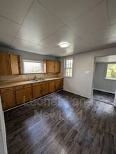 515 S 10th St in Cambridge, OH - Foto de edificio - Building Photo