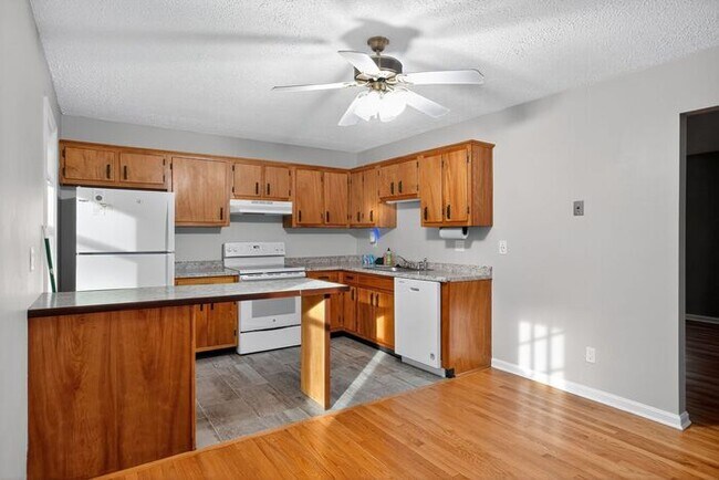 23259 Laurel Hill Dr in California, MD - Building Photo - Building Photo