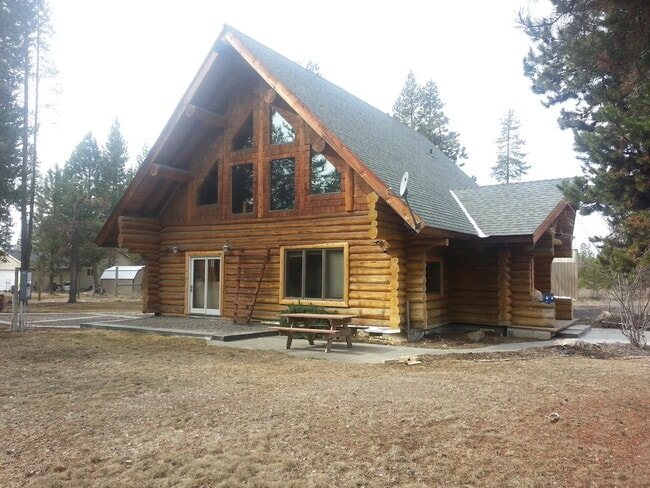 52495 Ammon Rd in La Pine, OR - Building Photo - Building Photo