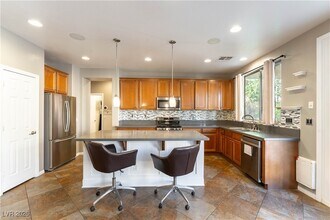 9428 Teton Ridge Ave in Las Vegas, NV - Building Photo - Building Photo