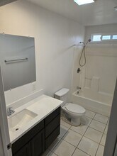 1772 W 22nd St in Los Angeles, CA - Building Photo - Building Photo