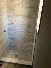 639 N 12th St in Philadelphia, PA - Building Photo - Building Photo