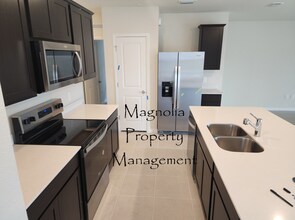 3619 Cambridge Brook Dr in Davenport, FL - Foto de edificio - Building Photo
