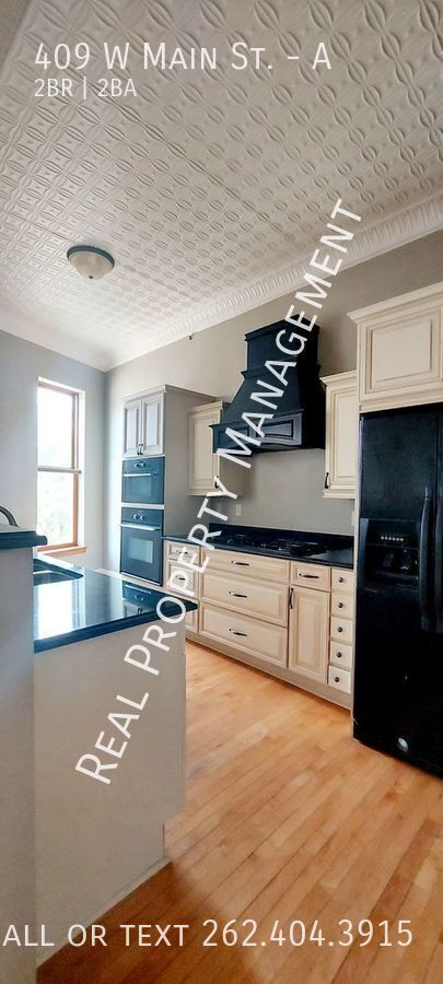 409 W Main St in Waukesha, WI - Building Photo - Building Photo