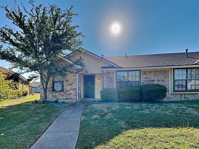 701 Penn Pl in Cedar Hill, TX - Building Photo