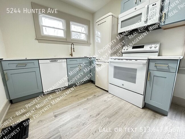 5244 Hunter Ave in Cincinnati, OH - Building Photo - Building Photo
