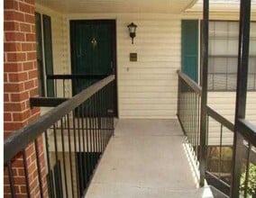 4400 Hemingway Dr in Oklahoma City, OK - Building Photo - Building Photo