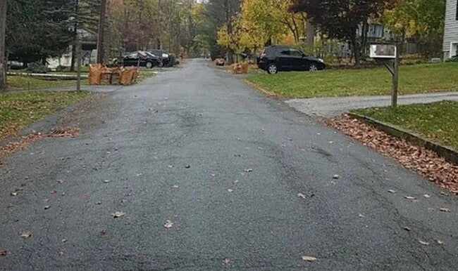 property at 31 Lakeview Rd