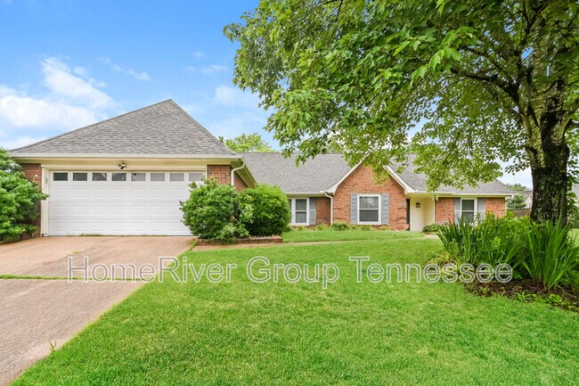 property at 590 Featherwind Cove N
