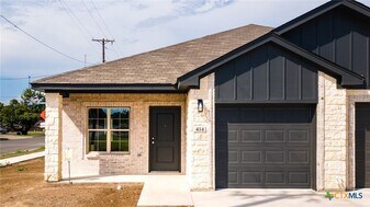 414 W Avenue C in Copperas Cove, TX - Building Photo