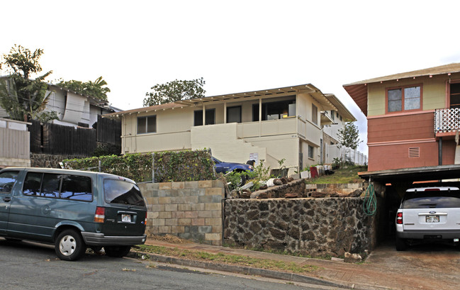 1071 Maluna St in Honolulu, HI - Building Photo - Building Photo