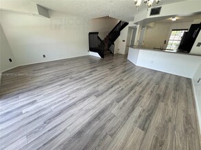 8135 Southgate Blvd in North Lauderdale, FL - Building Photo - Building Photo